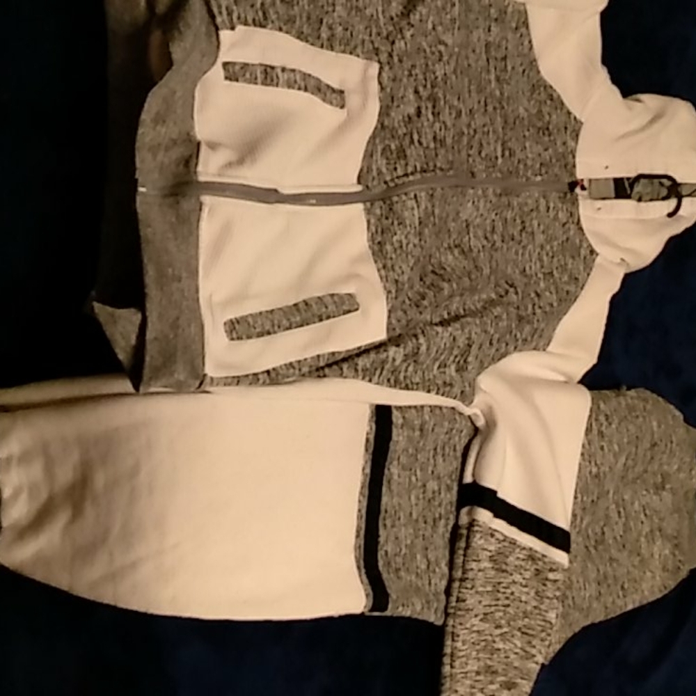 LG Sweatsuit